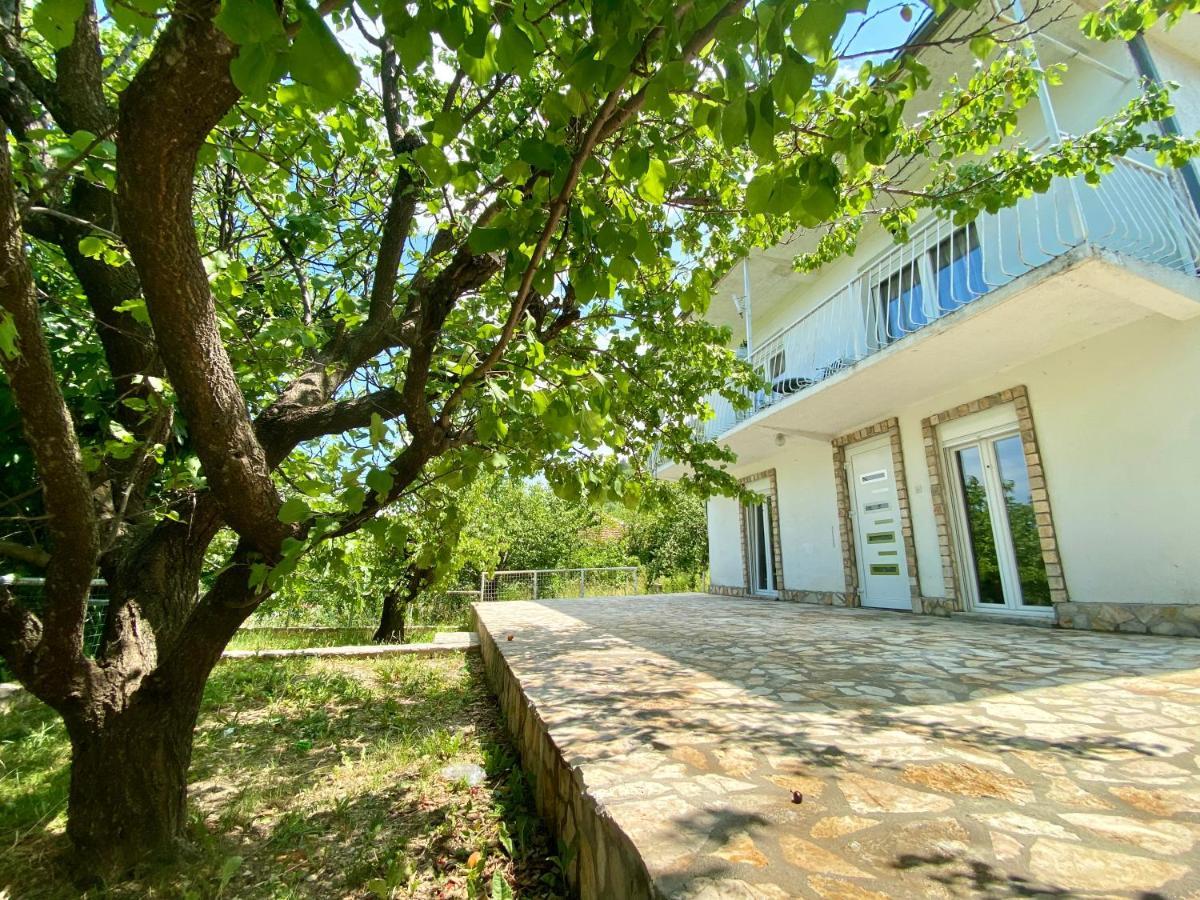Guest House Ivano Mostar Extérieur photo
