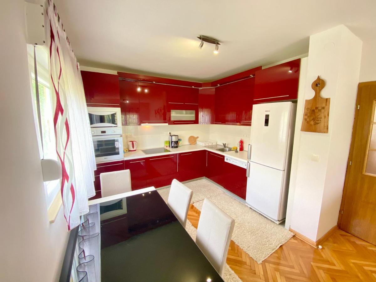 Guest House Ivano Mostar Extérieur photo